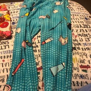 Used teal blue I would say with make up on it